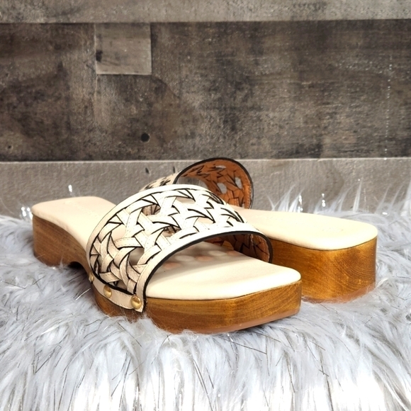 Host Post 🎉 New Tory Burch BASKET-WEAVE CLOG - Picture 1 of 13